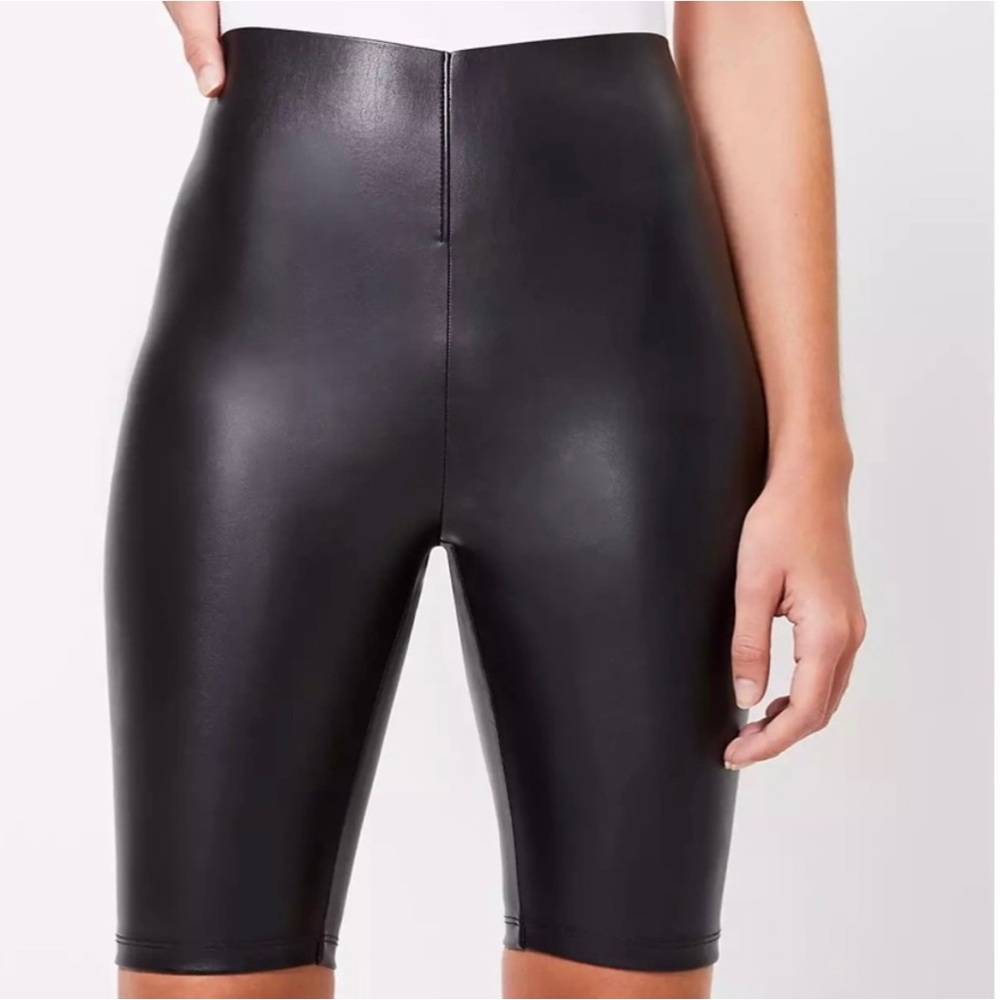 contouring bicycle shorts